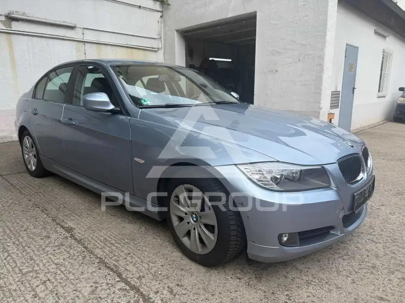 2010 BMW 320