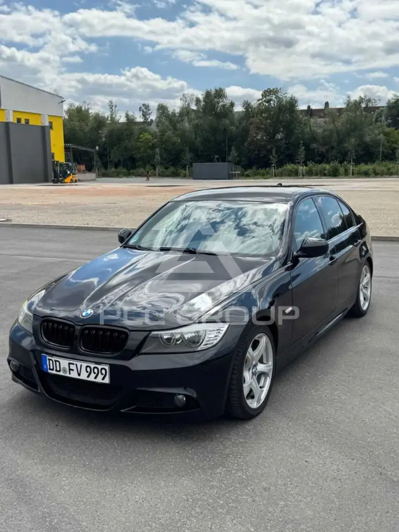 2010 BMW 320