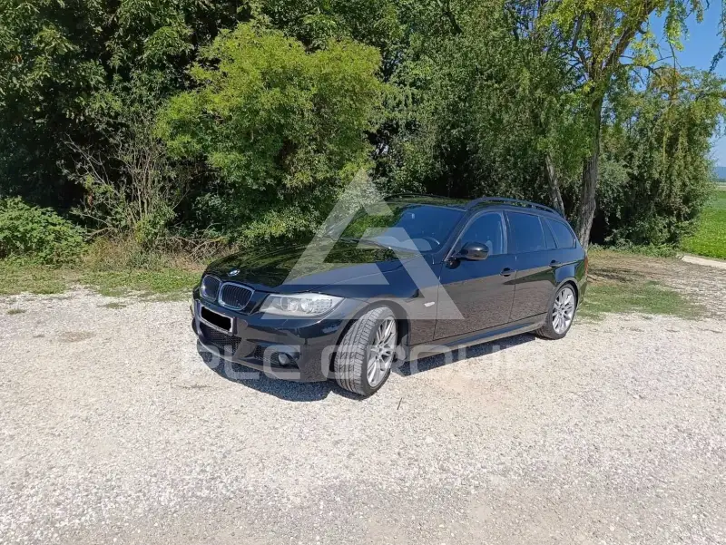 2010 BMW 320