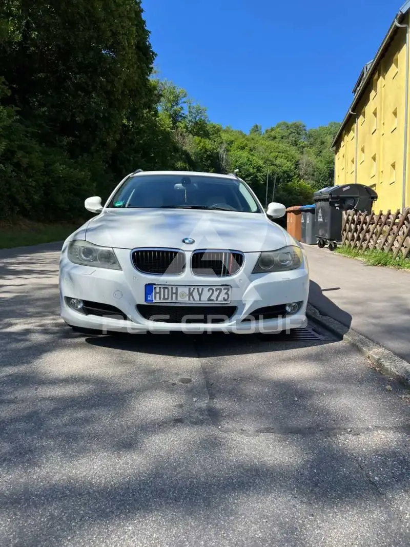 2010 BMW 320