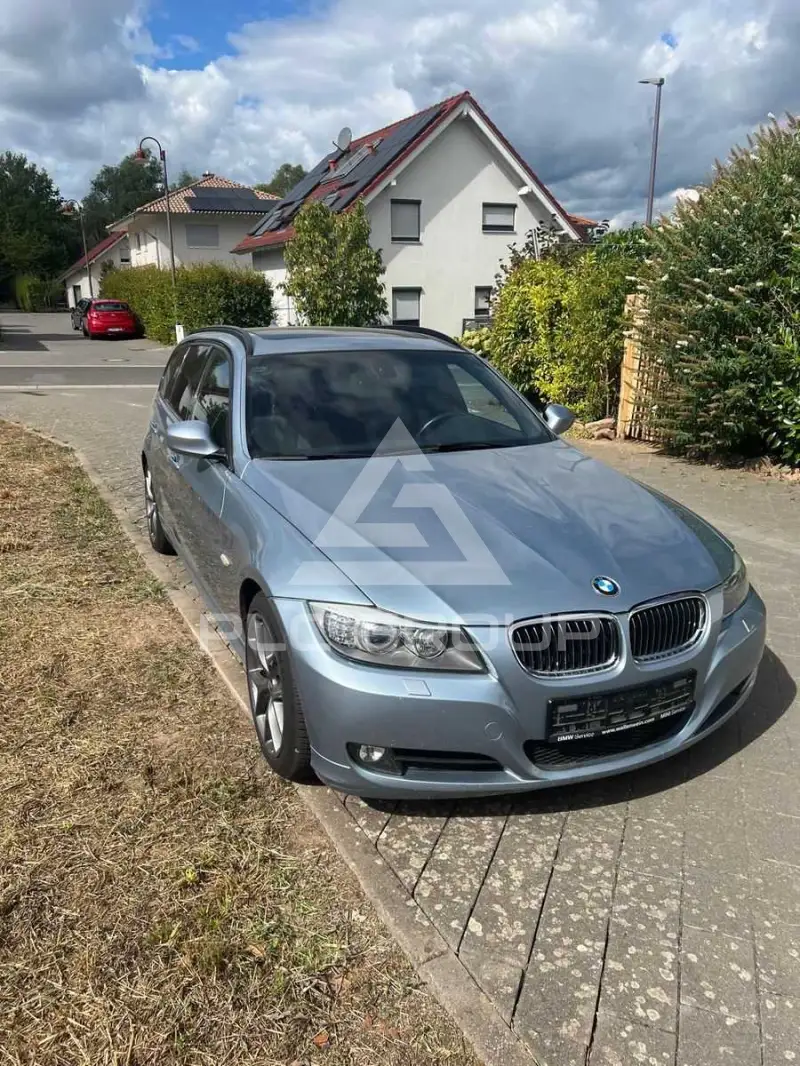 2010 BMW 330