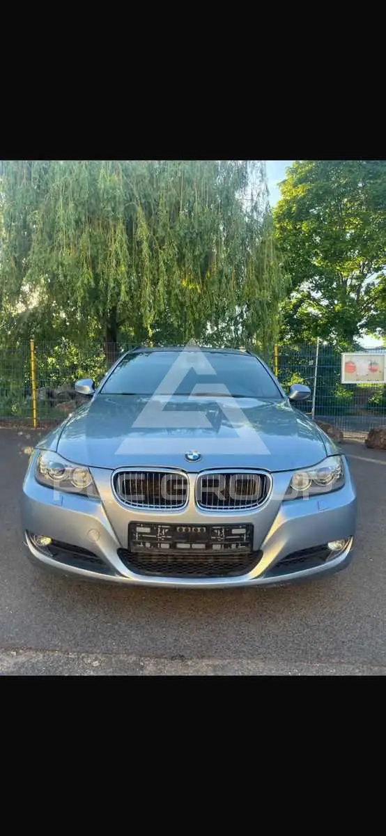 2010 BMW 330
