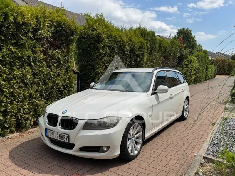 2010 BMW 330