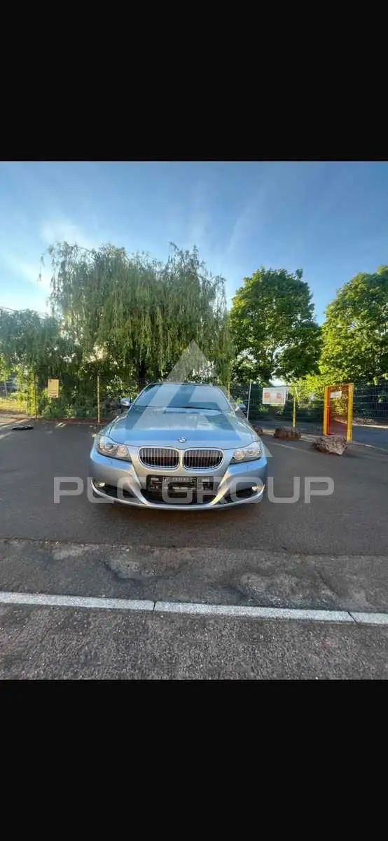 2010 BMW 330