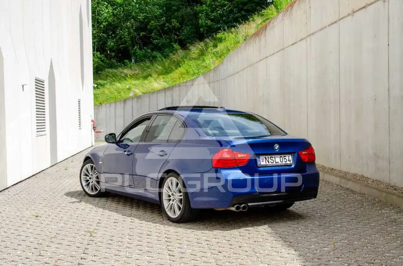 2010 BMW 330