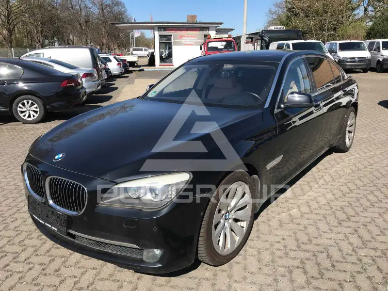 2010 BMW 750