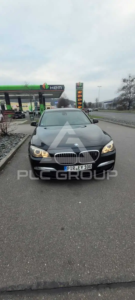 2010 BMW 730