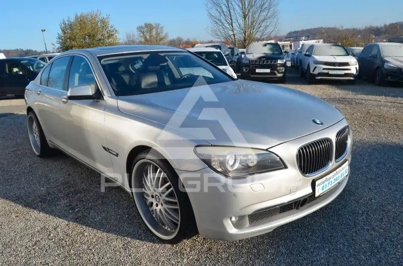2010 BMW 730
