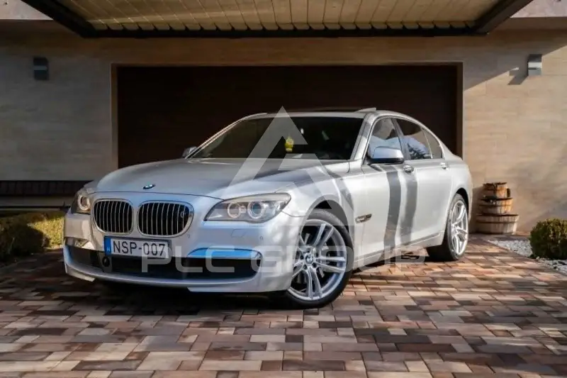 2010 BMW 730