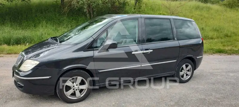 2010 Lancia Phedra