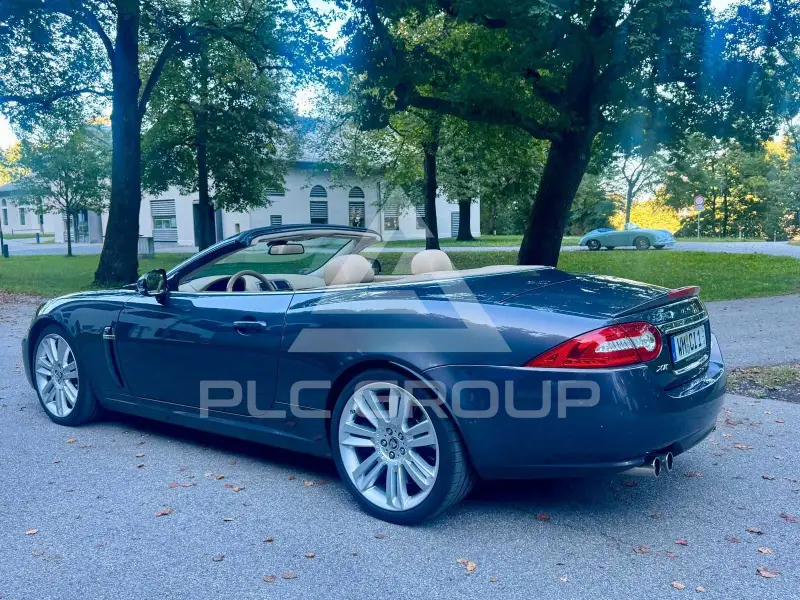 2010 Jaguar XKR