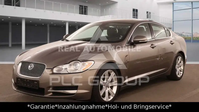 2010 Jaguar XF