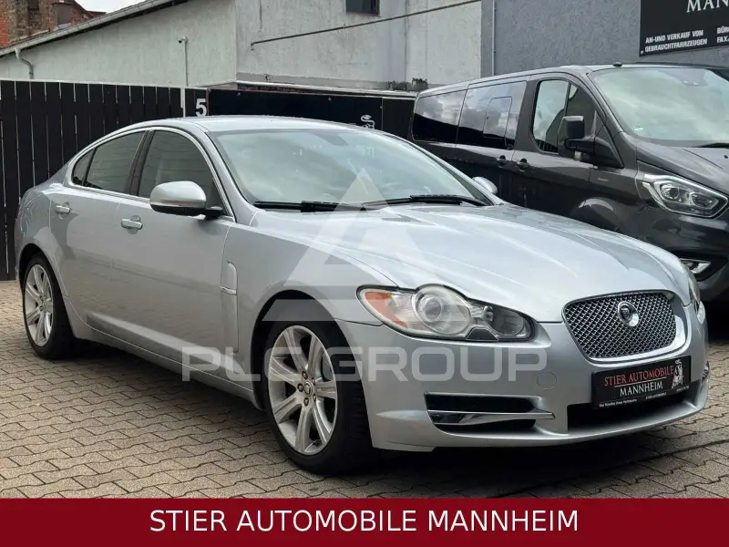 2010 Jaguar XF