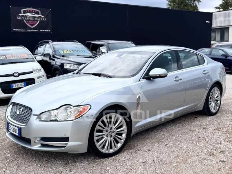 2010 Jaguar XF