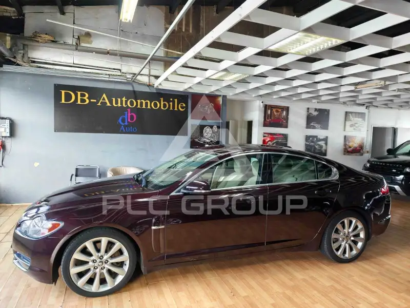 2010 Jaguar XF