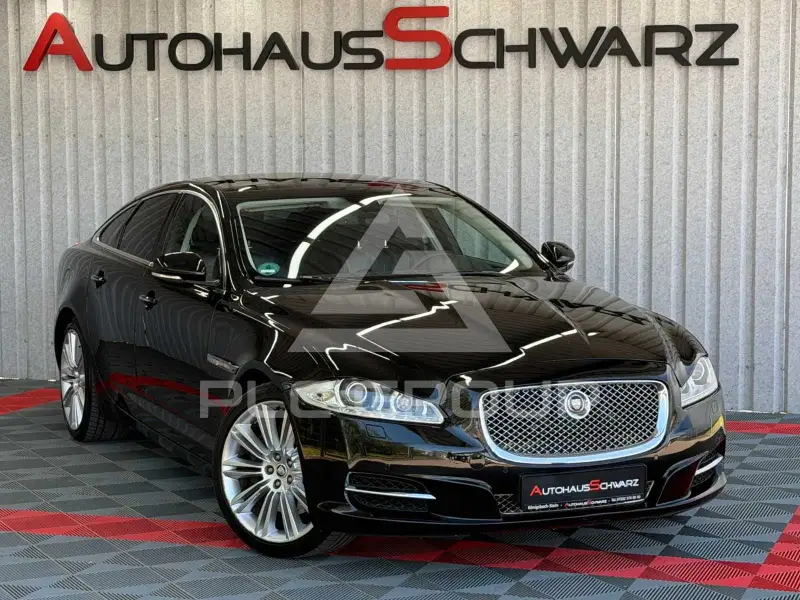 2010 Jaguar XJ