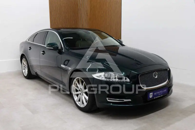 2010 Jaguar XJ