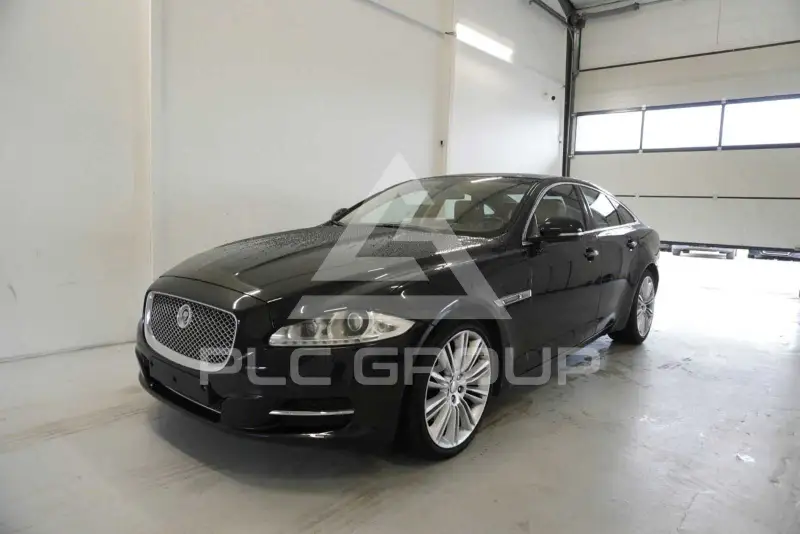 2010 Jaguar XJ