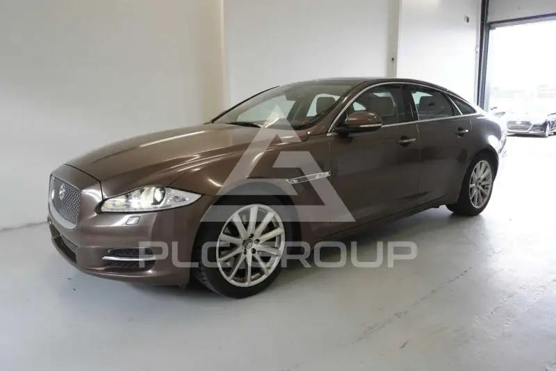 2010 Jaguar XJ