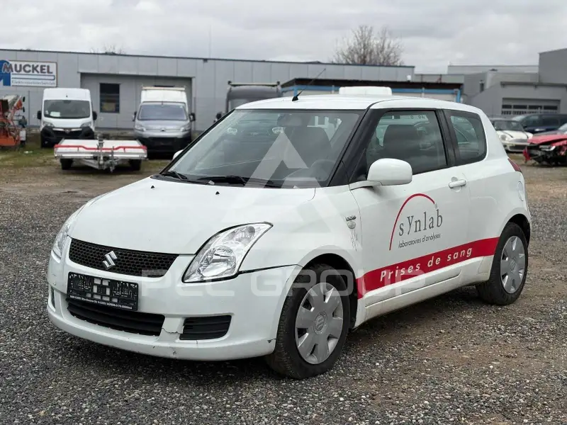 2010 Suzuki SWIFT