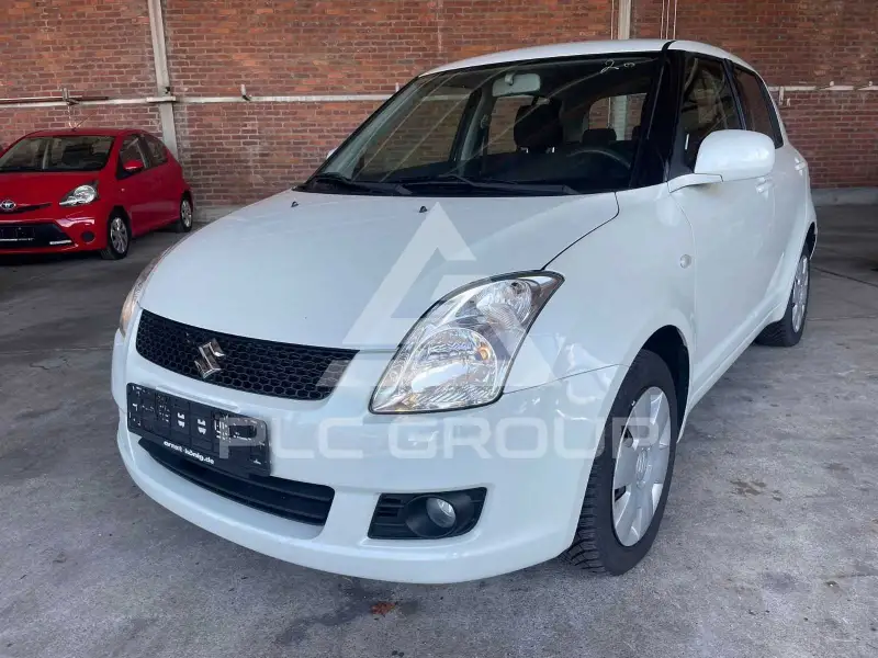 2010 Suzuki SWIFT