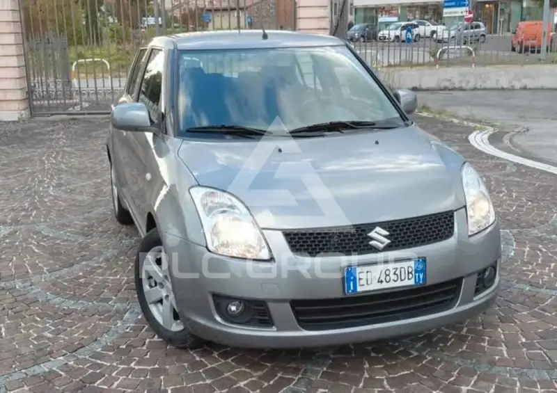 2010 Suzuki SWIFT