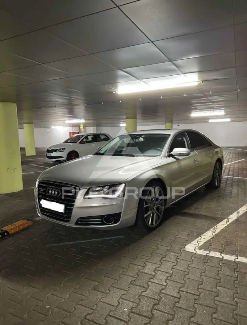 2010 Audi A8