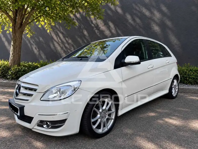 2010 Mercedes Benz B 200