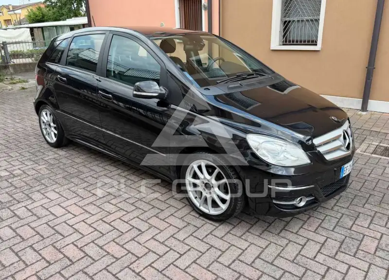 2010 Mercedes Benz B 200