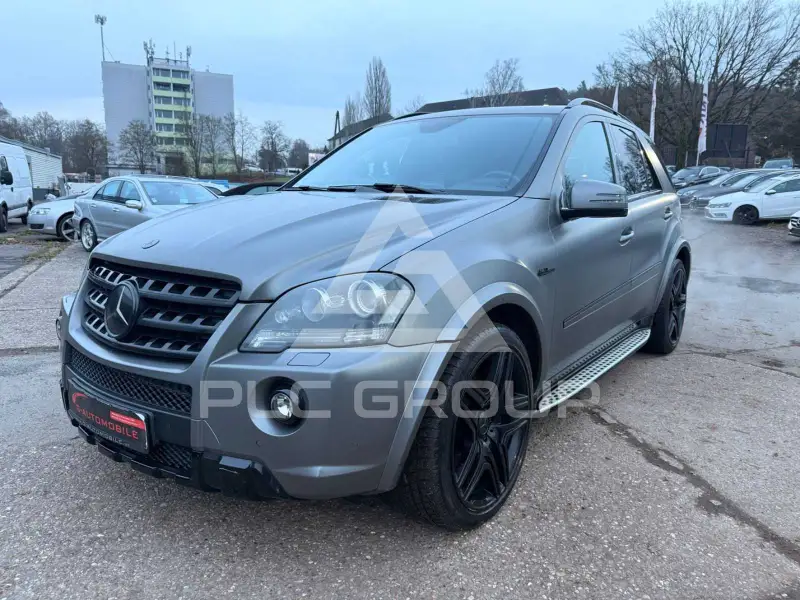 2010 Mercedes Benz ML 63 AMG