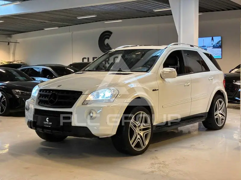 2010 Mercedes Benz ML 63 AMG