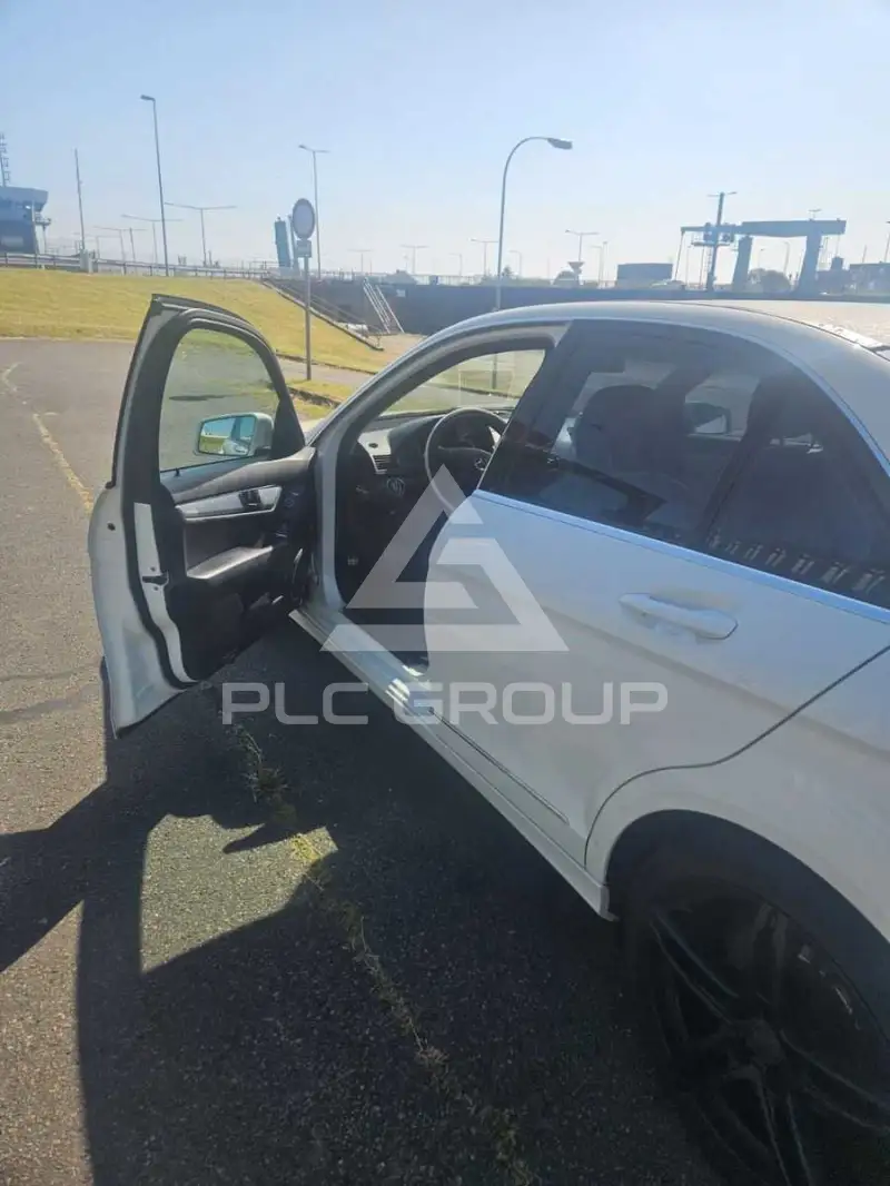 2010 Mercedes Benz E 300