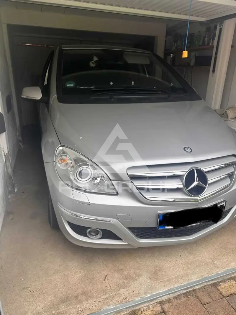 2010 Mercedes Benz 200