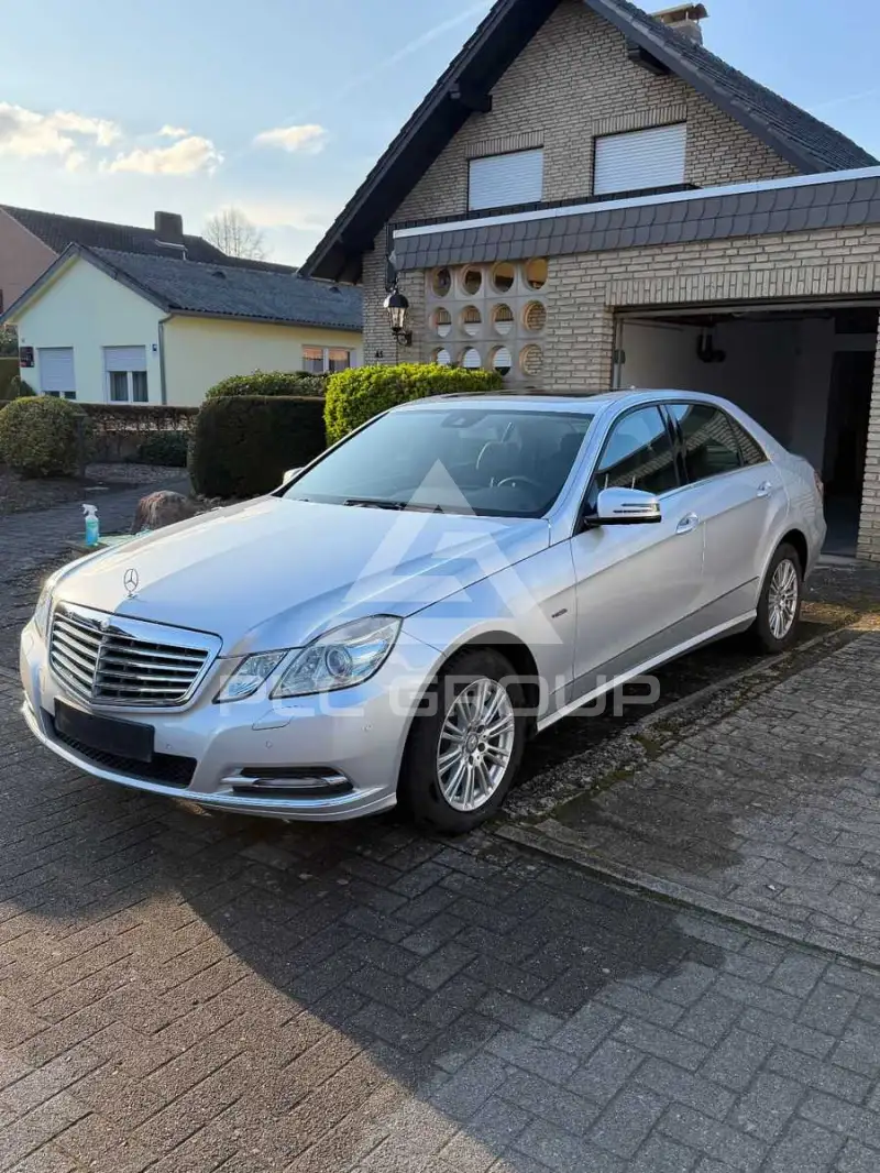 2010 Mercedes Benz E 250