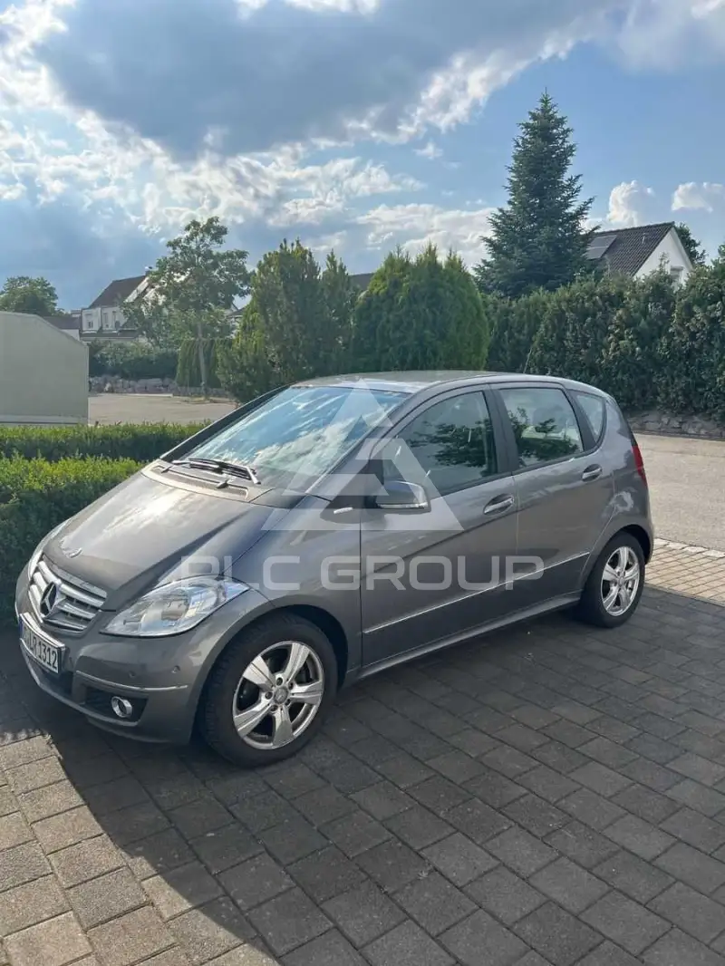 2010 Mercedes Benz A 180