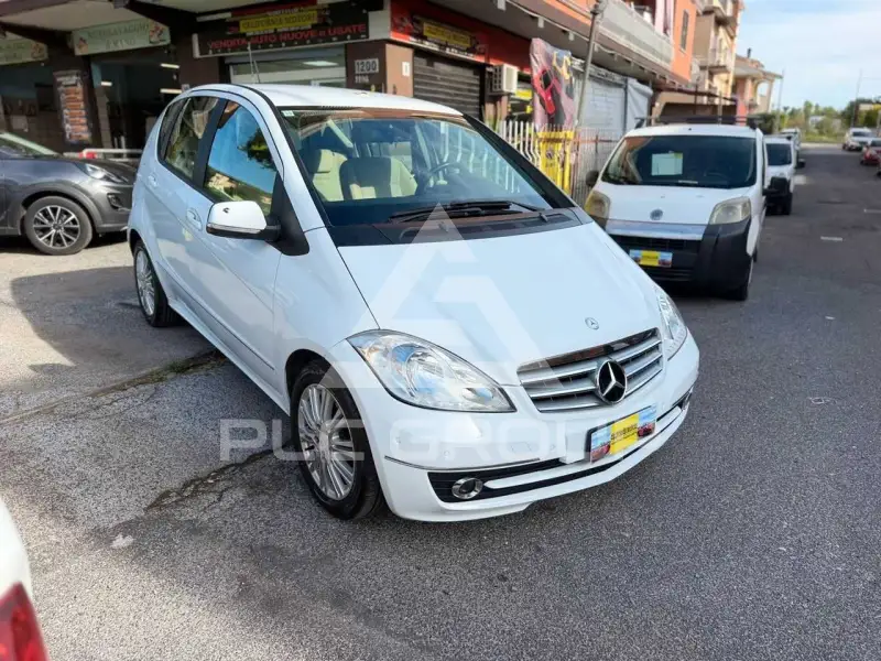 2010 Mercedes Benz A 180