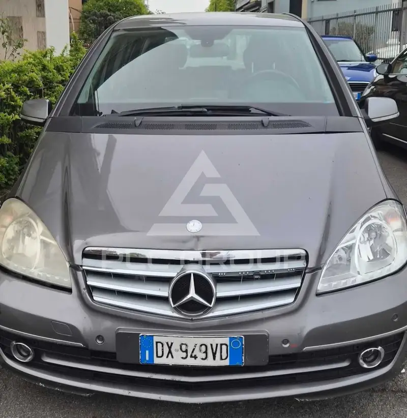 2010 Mercedes Benz A 180