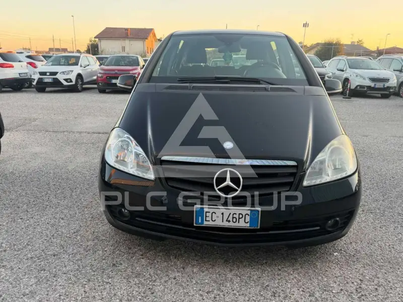 2010 Mercedes Benz A 180