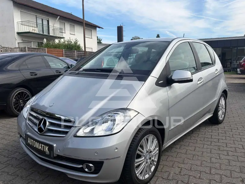 2010 Mercedes Benz A 180