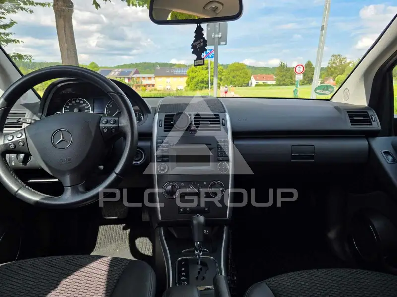 2010 Mercedes Benz A 180