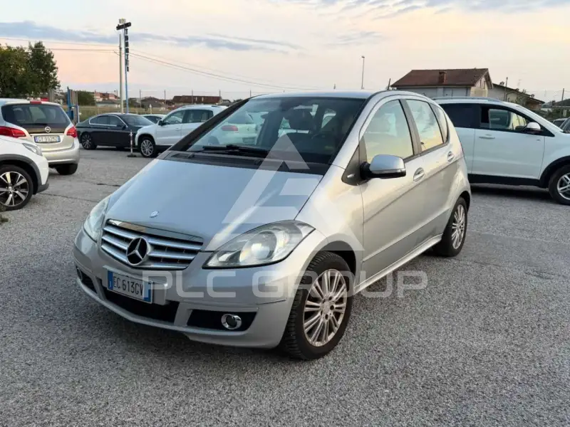 2010 Mercedes Benz A 180