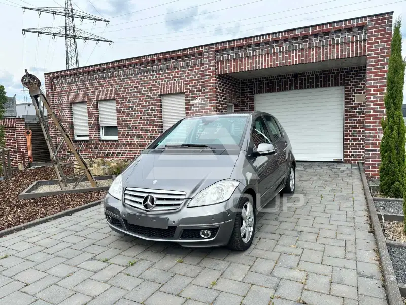 2010 Mercedes Benz A 180