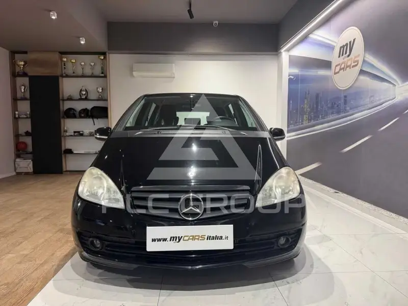 2010 Mercedes Benz A 180