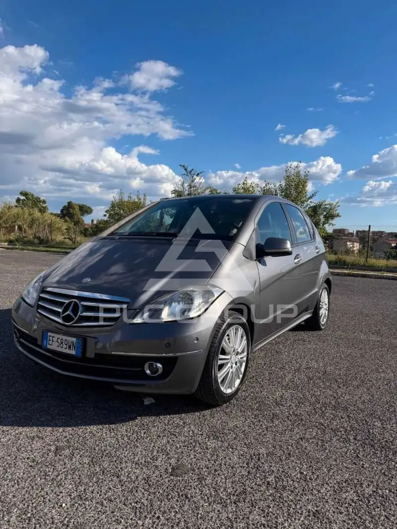 2010 Mercedes Benz A 180