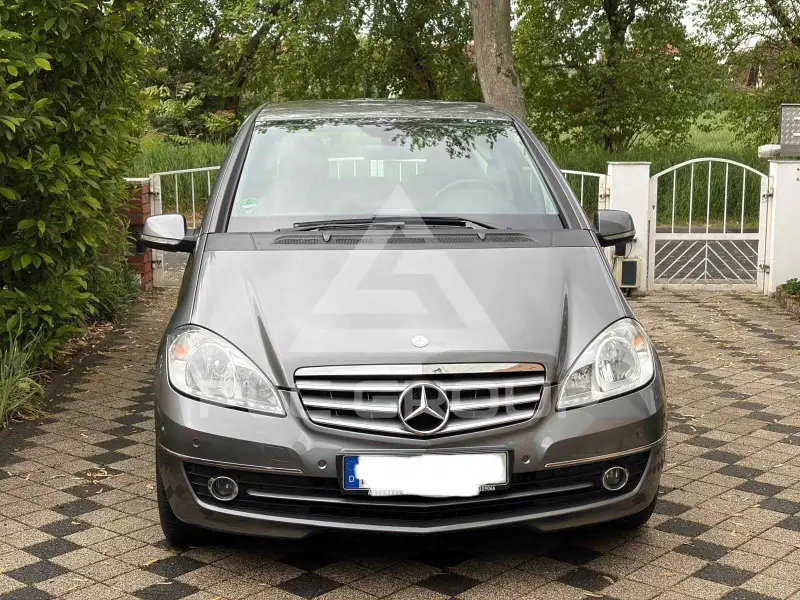 2010 Mercedes Benz A 180