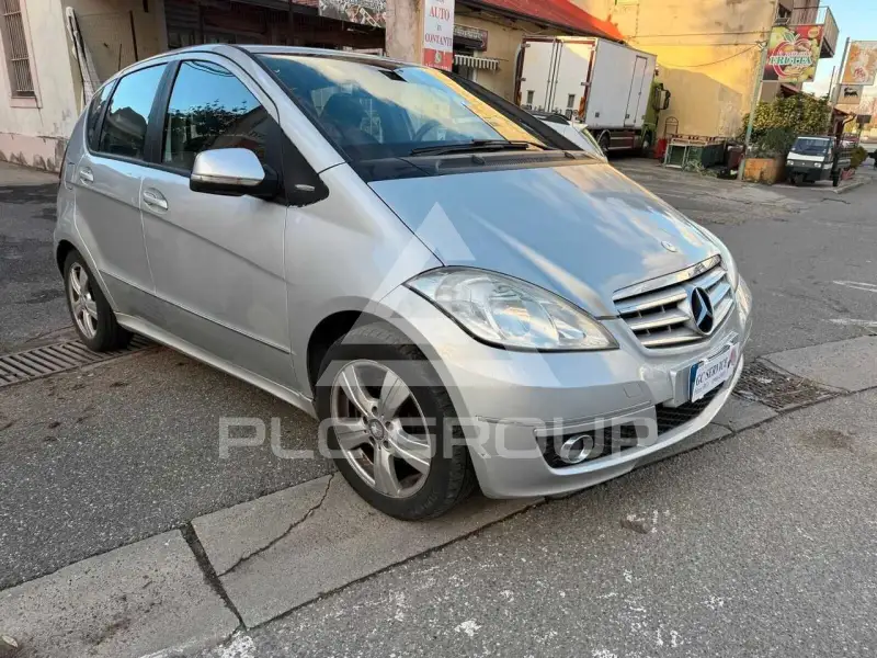 2010 Mercedes Benz A 180