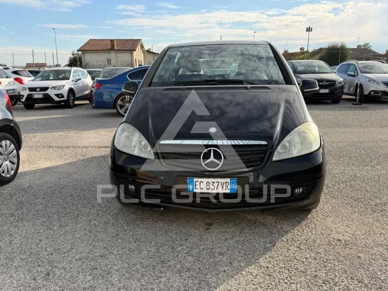 2010 Mercedes Benz A 180