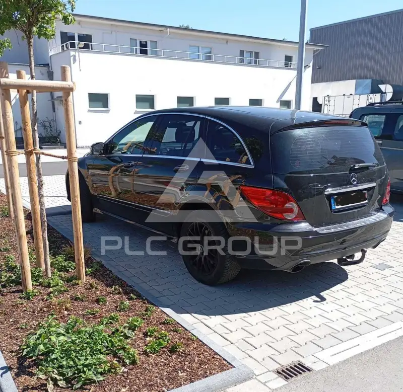 2010 Mercedes Benz R 300