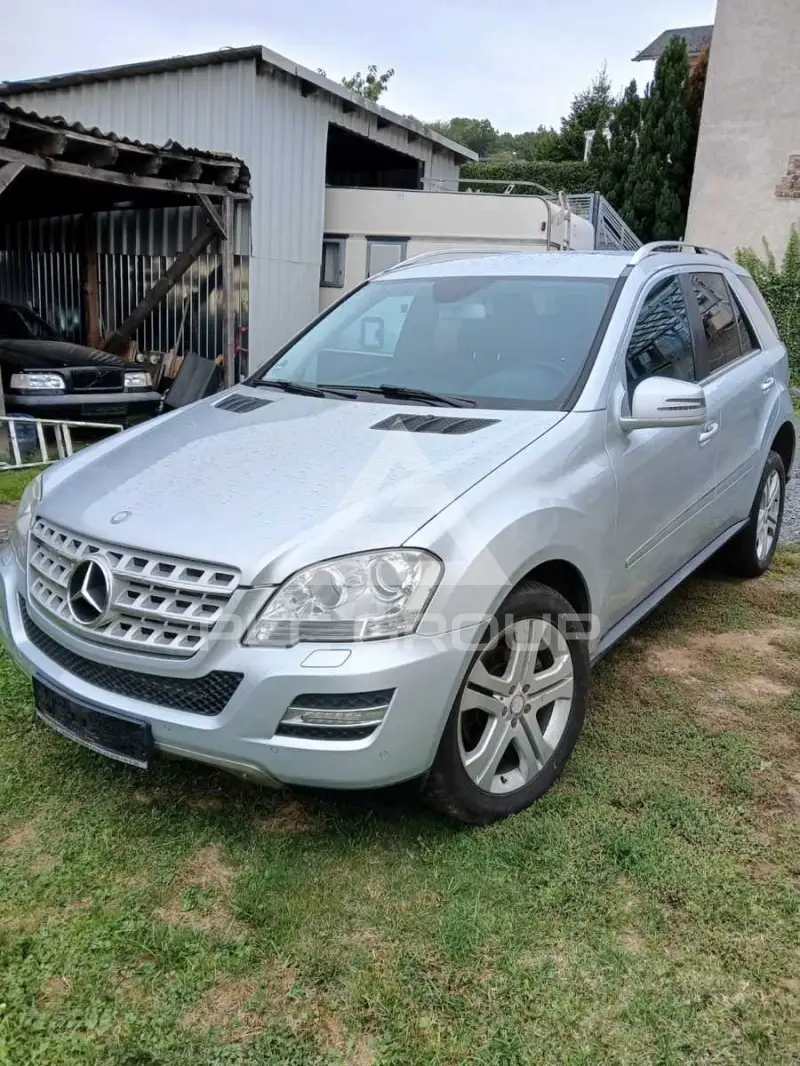 2010 Mercedes Benz ML 350