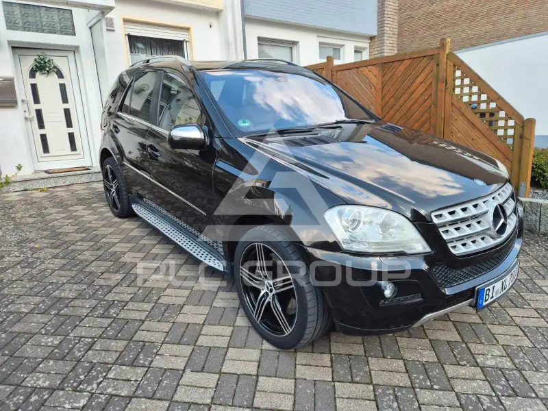 2010 Mercedes Benz ML 500